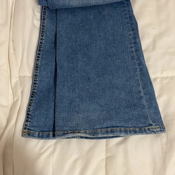 Zara Flare Bottom Jeans - Picture 6 of 7